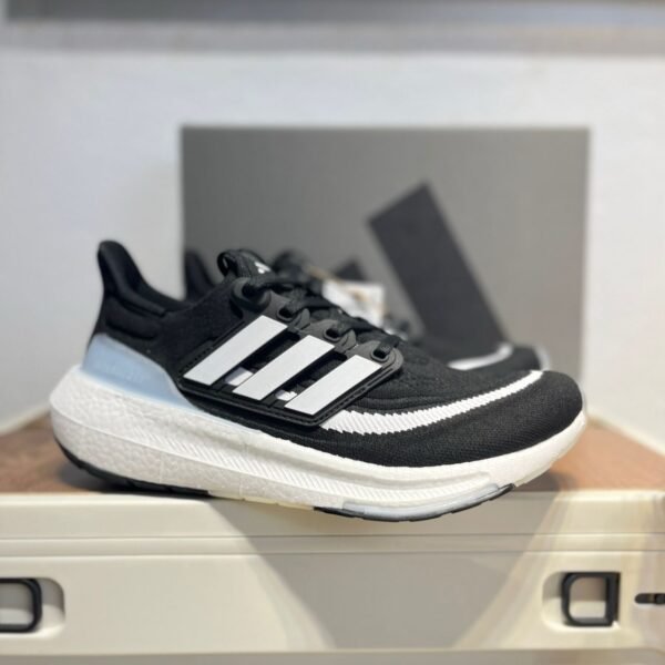 Tênis Adidas Ultra Boost Light Preto