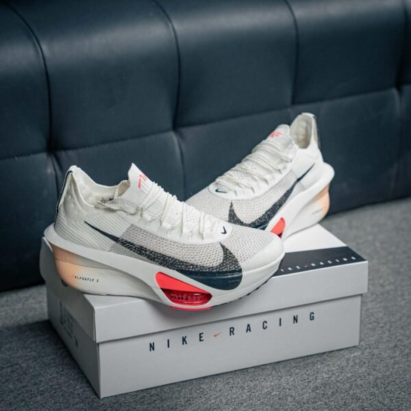 Tênis Nike ZoomX Vaporfly Next% Branco com Preto