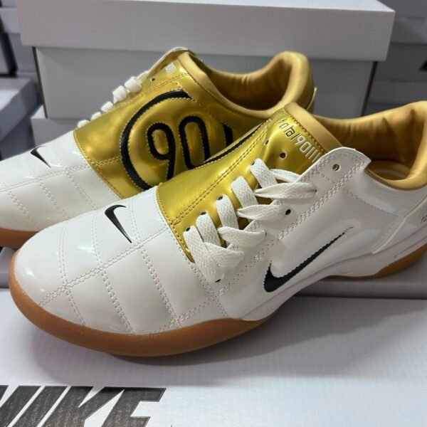 Tênis CHUTEIRA NIKE 90